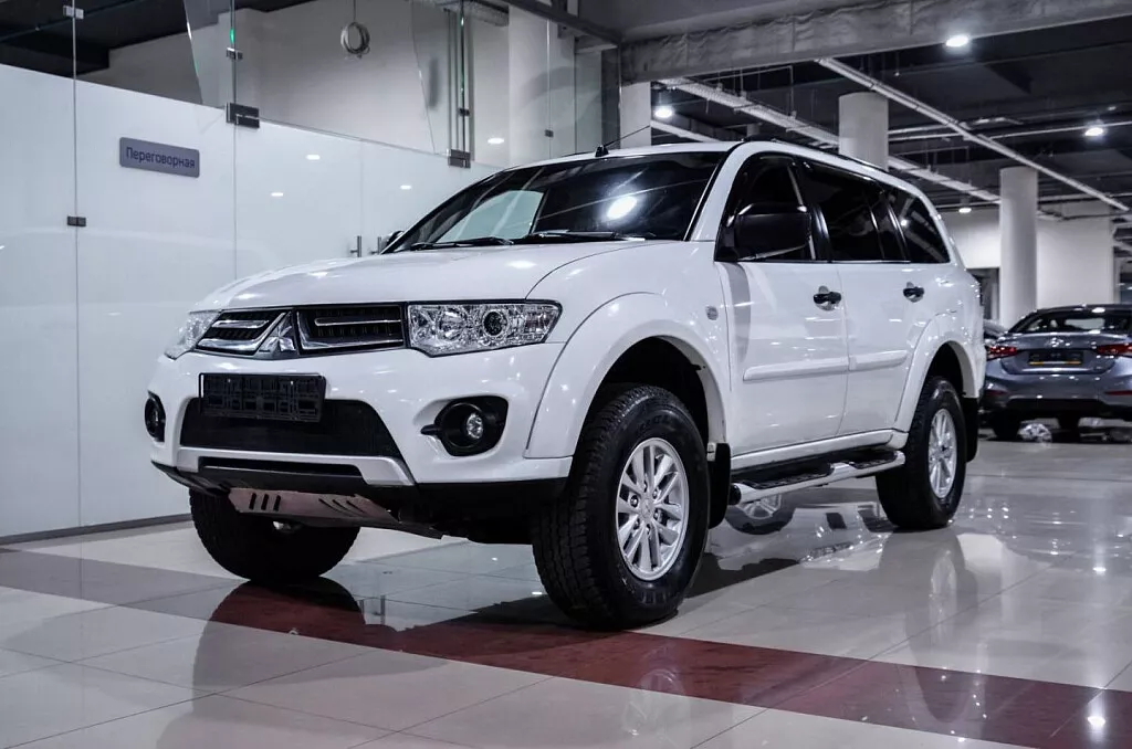 Купить Pajero Sport с пробегом